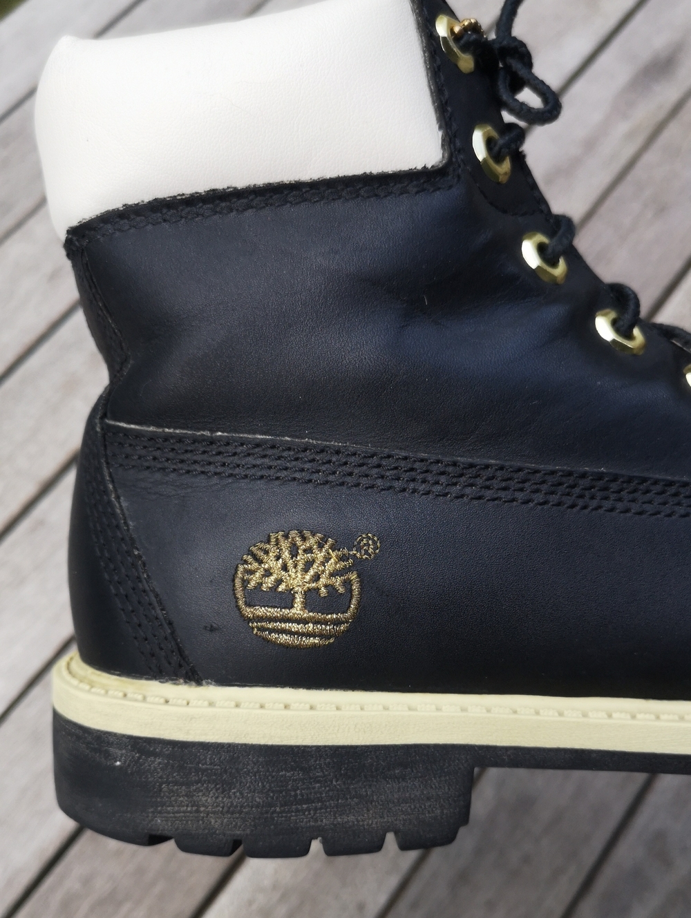 Timberland black leather laced ankle boots - Picture 6 of 12
